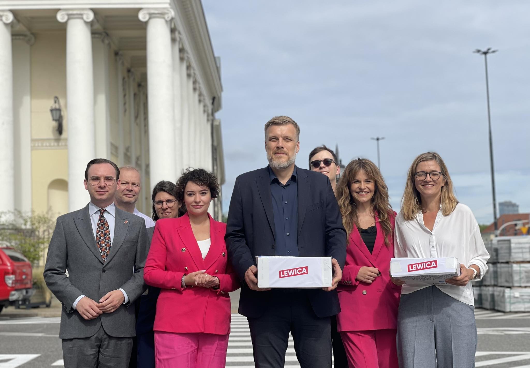 Konfederacja antysystemowa? – NIE! To szop pracz polskiej sceny politycznej.
