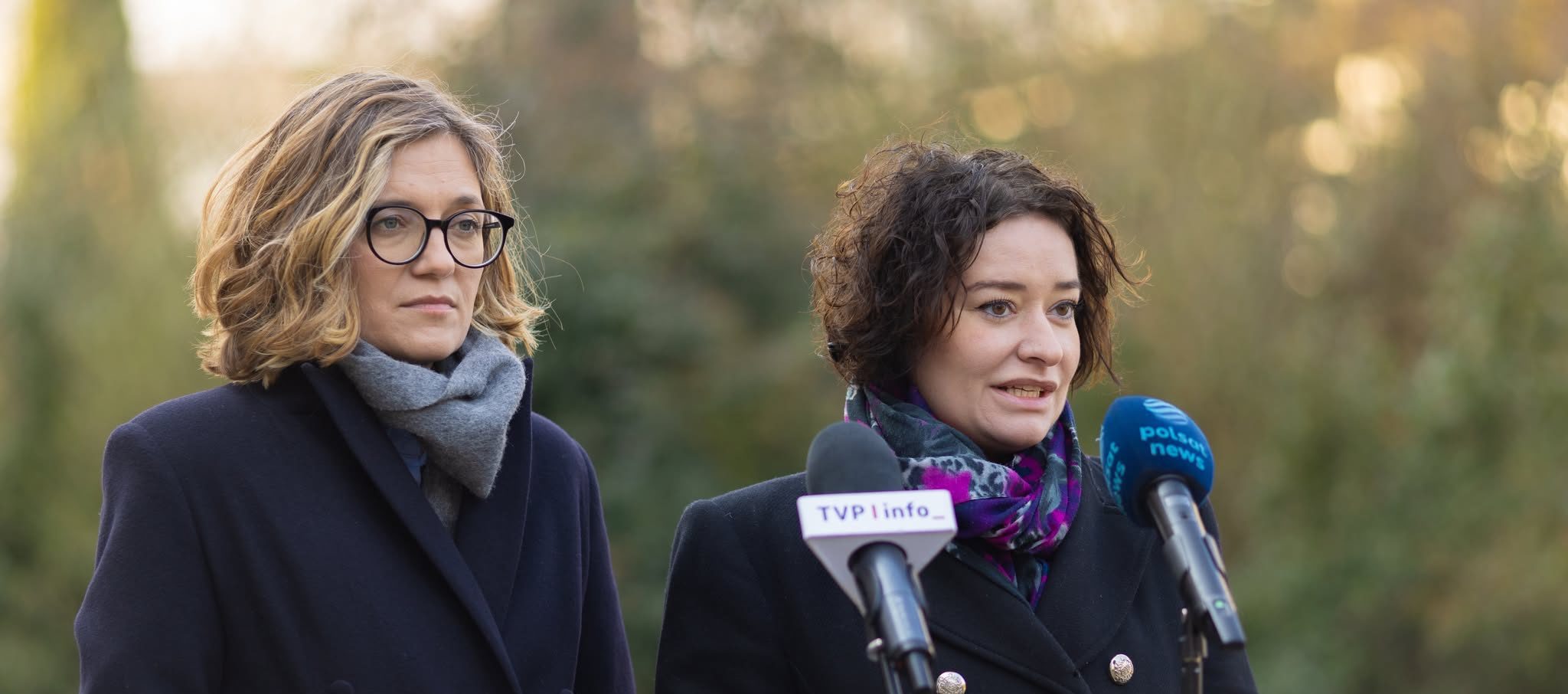 Anna Maria Żukowska i Magdalena Biejat na konferencji prasowej dotyczącej Wojskowych Zakładów Lotniczych