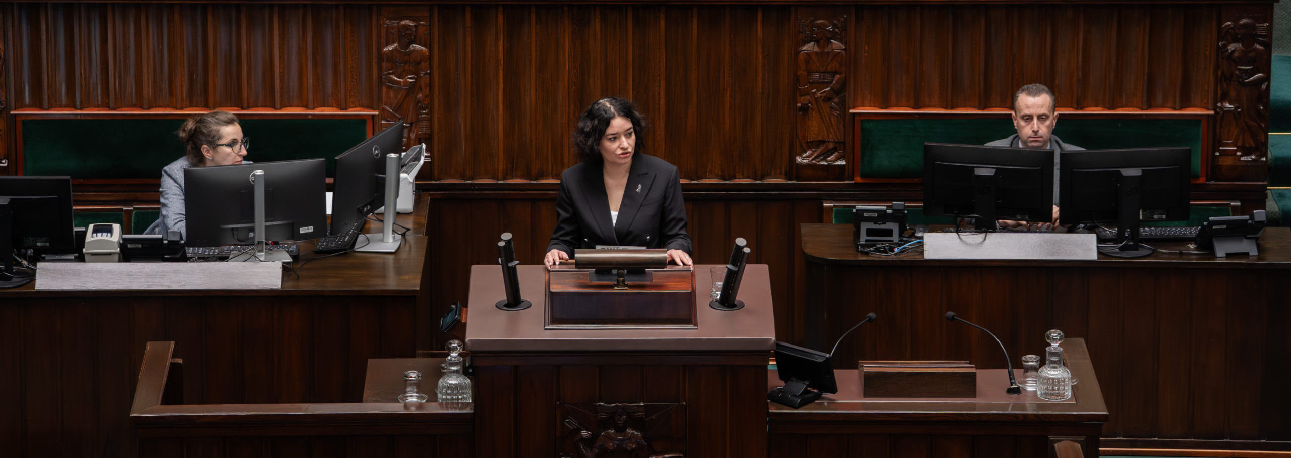Żukowska w Sejmie przemawia do premiera