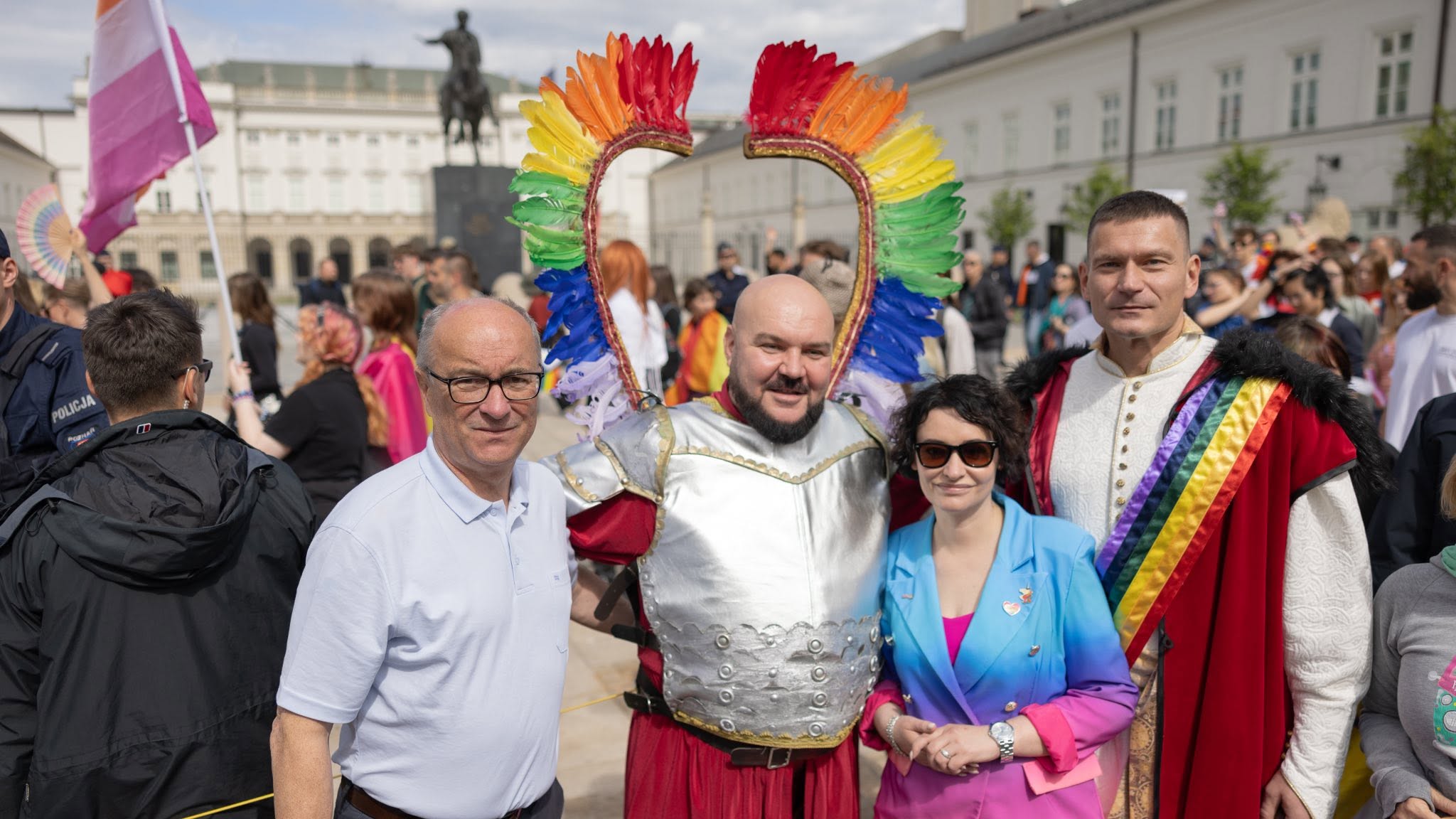 Anna-Maria Żukowska i Włodzimierz Czarzasty na marszu równości pod pałacem prezydenckim